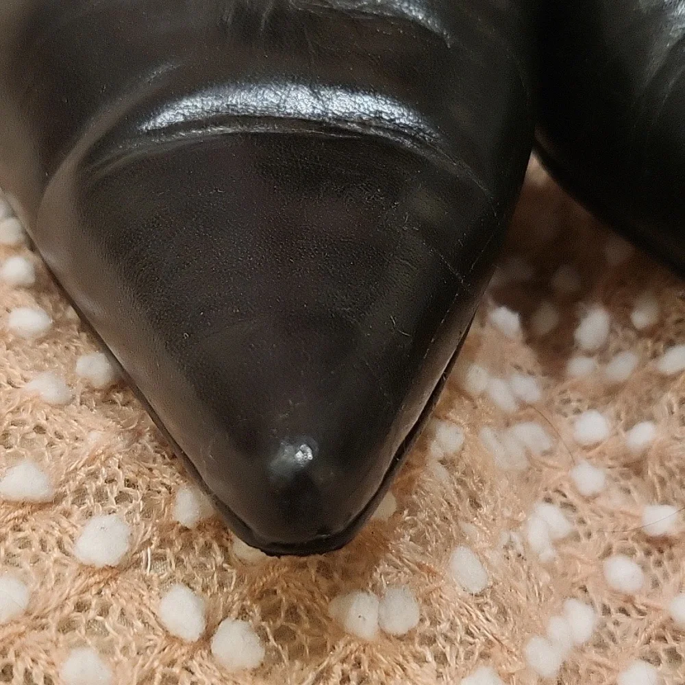 Colin Stuart heels - Picture 13 of 16
